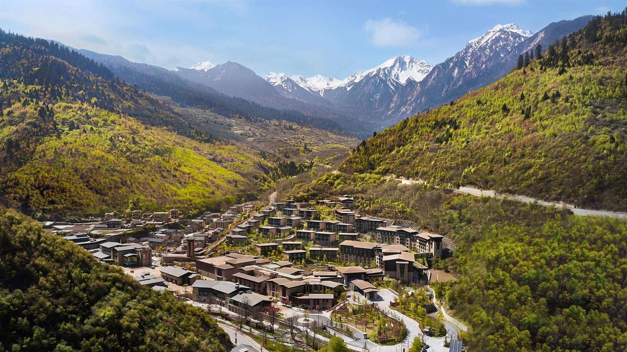 힐튼 주자이거우 리조트 Zhangzha Town 외부 사진